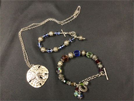 Beautiful Sand Dollar Necklace & 2 Bracelets