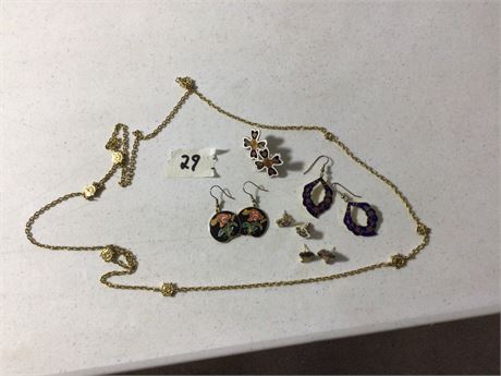 Unique Jewelry 5 set of Earrings & Necklace
