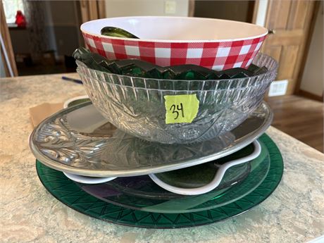 Plastic Bowls, Serving Plates
