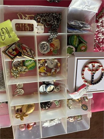 Jewelry, Pins Lot