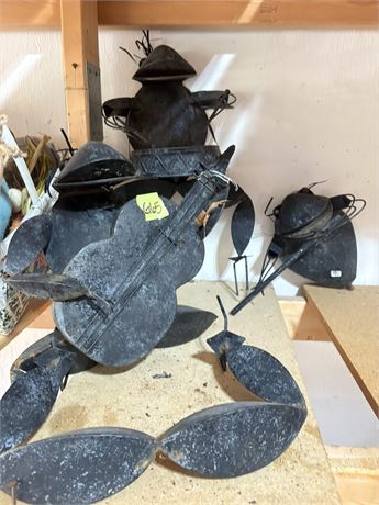 Metal Frogs