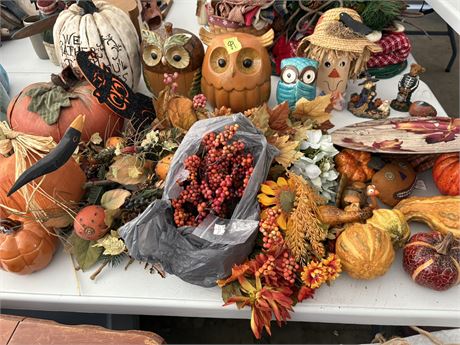 Fall Decor, Owls, Boyd Figurines