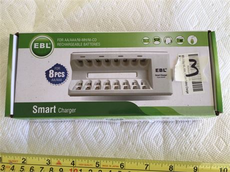 Battery Charger for AAA Rechargeable Batteries