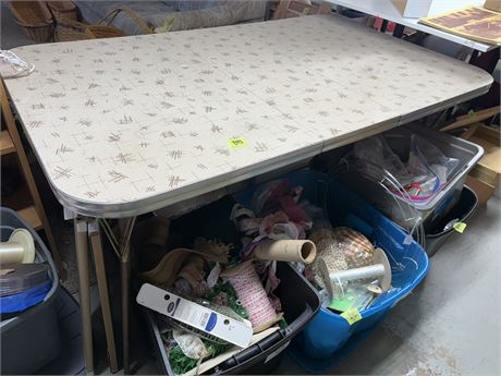 Vintage 1950's Formica Table