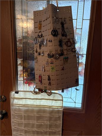 Earings, Hanging Holder