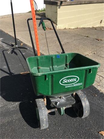 Scotts SpeedyGreen 2000 Seed Spreader