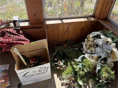Christmas Decor, Wreaths, Bells, Vintage Wind Chimes