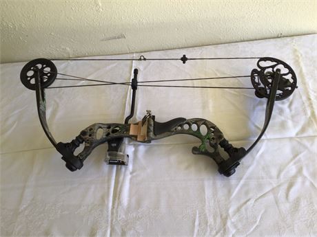 Whisper Creek Youth Compound Bow - Very Nice