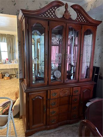 Stanley China Cabinet (2 Pieces, Need to take apart)