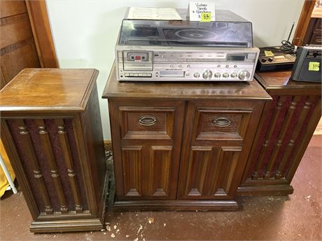 Vintage Stereo and Speakers