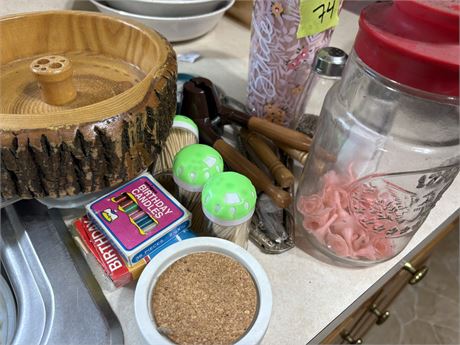 Misc Kitchen Lot