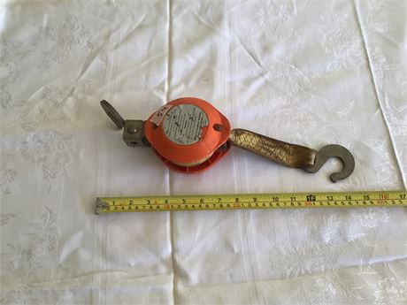 Retractable Tow Strap - 11 Feet Long - 4,000 Capacity