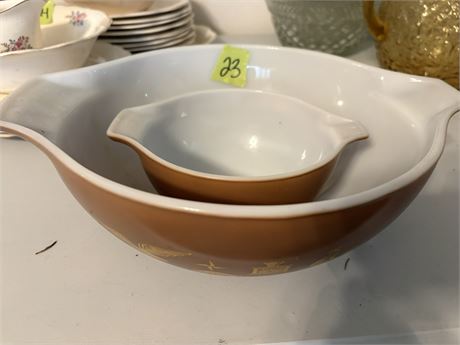 Pyrex Bowls