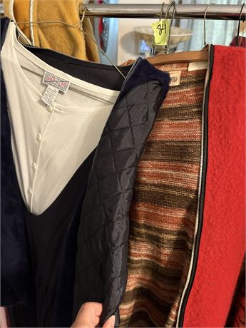 Vintage Women's Clothing