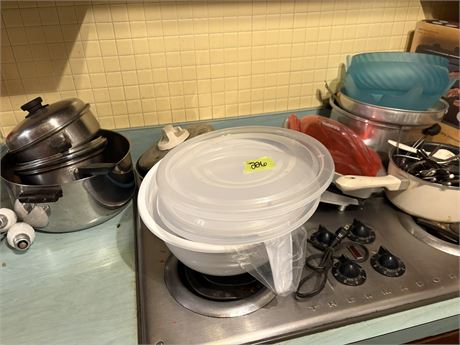Plastic Bowls, Pans