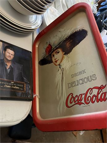 Coca-Cola Tray, Coin Holders, Amaryllis