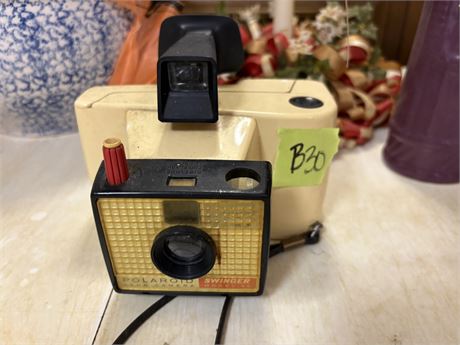 Vintage Polaroid Camera "Swinger"
