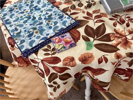 Table Clothes (Items on Table NOT included)