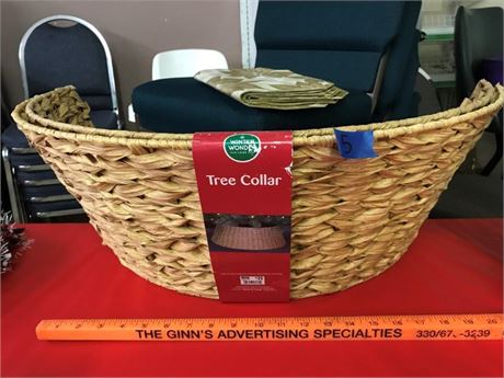 Winter Wonder Tree Collar