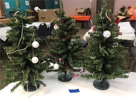3 Mini. Christmas Trees