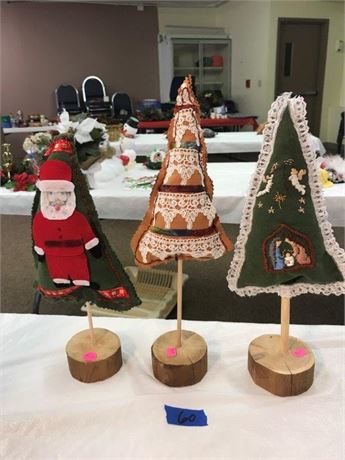 3 Craft Christmas Trees with Stand