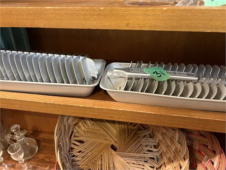 Vintage Magic Touch Ice Trays