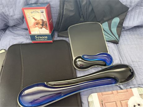 Office Misc Items, Wrist Rests, Mouse Pads