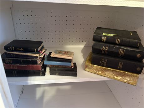 Bibles Lot