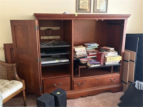 Entertainment Center (Front Doors Not Attached)