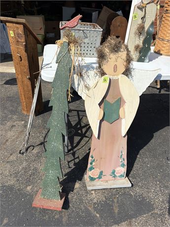 Wood Angel and Tree Decor