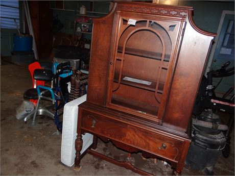Nice Antique China Cabinet