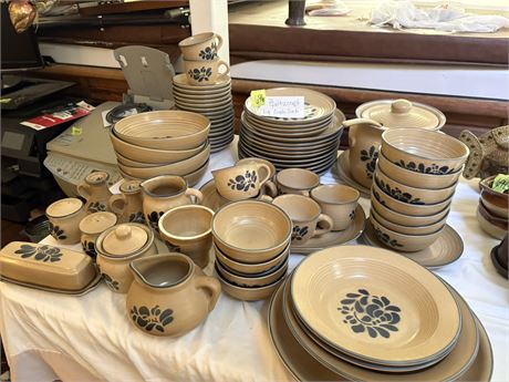 Pfaltzcraft Dish Set