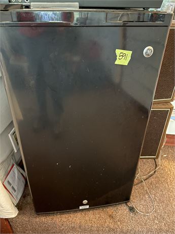 Small Refrigerator