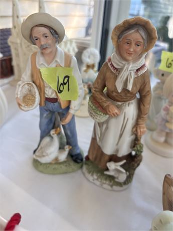 Figurines