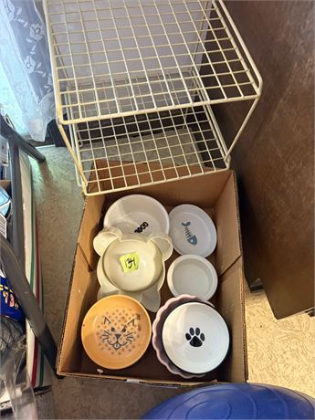 Pet Food Bowls, Shelves