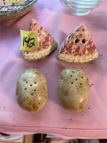 Salt Pepper Shakers
