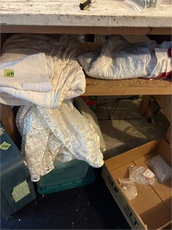 Blankets, lace