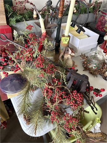 Holiday Decor, Candle Holders