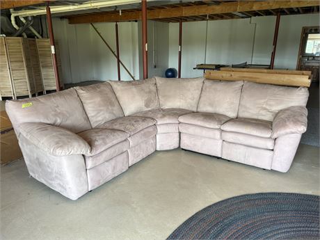 Sectional (Some Corner Damage)