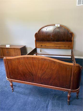 Antique Full Size Bed