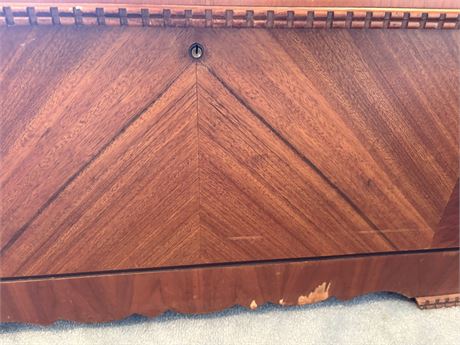 Lane Cedar Chest