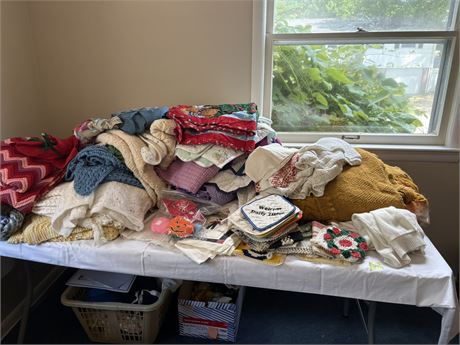 Linens, Blankets