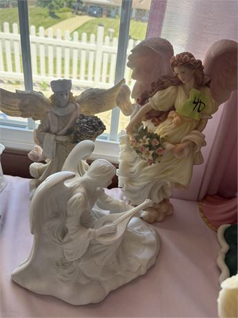 Angel Figurines, Serphim Classics