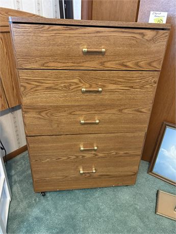 Dresser