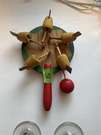 Vintage Pecking Chickens Game