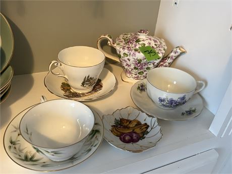 Tea Cups and Saucer