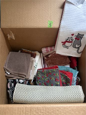 Hand Towels, Oven Mits