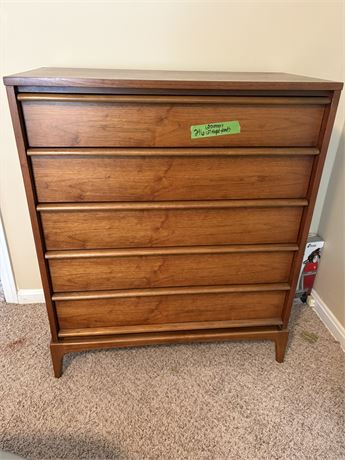 Beautiful Mid-Century Lane "Rhythm" Walnut 5-Piece Set
