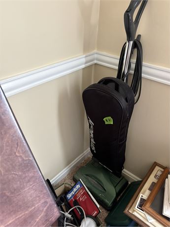 Simplicity Vacuum